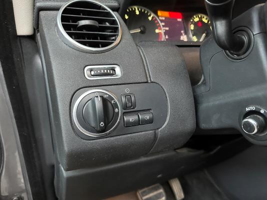 Land Rover Discovery 4 3.0 SDV6 SE HSE 256pk 2015, VNJ-87-T