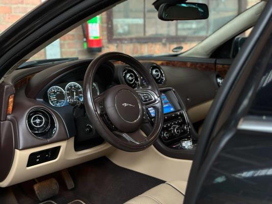 Jaguar XJ L 5.0 V8 LWB Portfolio 385pk 2011 MY
