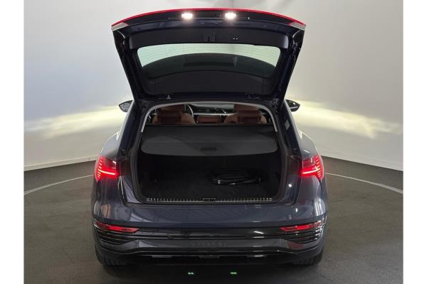 Audi Q8 e-tron 50 Advanced Edition Quattro 95 kWh 340pk 2023 (Origineel-NL), T-481-TT