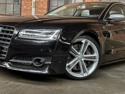 Audi S8 Sedan 4.0 TFSI Quattro V8 Biturbo 520pk 2014 - 52.000 km