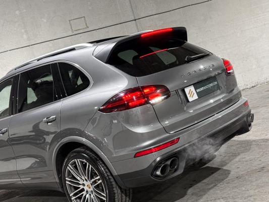 Porsche Cayenne Turbo 4.8 V8 520pk 2017 Sport-Chrono