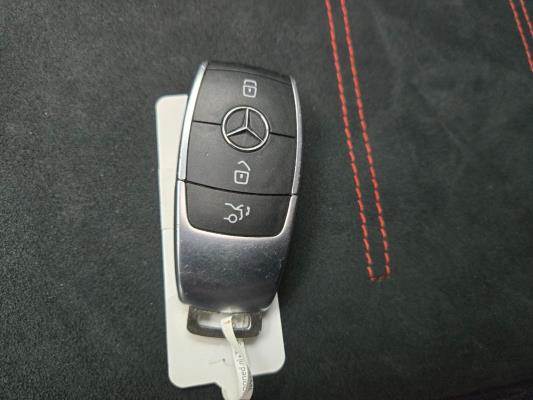 Mercedes-Benz EQB 250 Business Edition 7p 71 kWh 190pk 2024 (Origineel-NL) EQB-Klasse, GDS-61-R