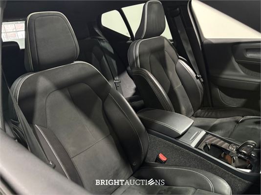 Volvo XC40 Recharge P8 R-Design AWD 408pk 2021 (Origineel-NL), L-840-FT
