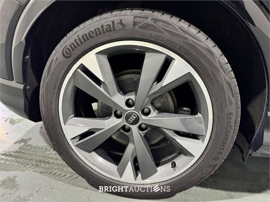 Audi Q4 e-tron 40 Launch edition Advanced 77 kWh 204pk 2021 (Origineel-NL), N-414-FZ