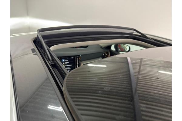 Volvo V60 Cross Country Pro 2.0 AWD 190pk 2020 (Origineel-NL), G-715-ZL