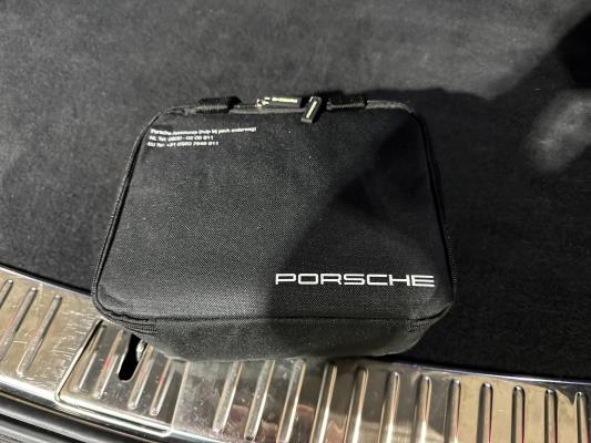 Porsche Cayenne Coupé 3.0 V6 E-Hybrid 462pk 2019 (Origineel-NL), G-145-HL