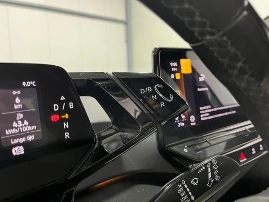 Volkswagen ID.3 Life 58 kWh 143pk 2021 (Origineel-NL), N-079-FZ