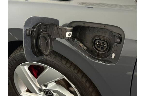 Volkswagen Golf eHybrid GTE 1.4 258pk 2022 (Origineel-NL), R-536-VZ
