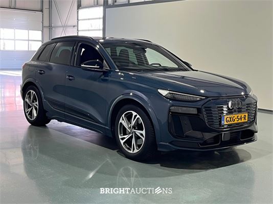 Audi Q6 e-tron Launch edition performance 100 kWh 306pk 2024 (Origineel-NL), GXG-54-R