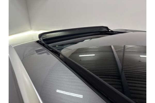 Audi e-tron 50 Launch edition plus Quattro 71 kWh 313pk 2020 (Origineel-NL), J-383-NL