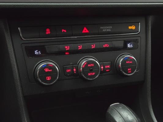 SEAT Leon ST EcoTSI Business Intense 1.0 116pk 2019, J-671-TB