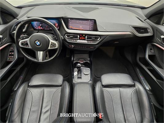 BMW 118i 1-serie High Executive 136pk 2022 1-Serie, Z-968-PB