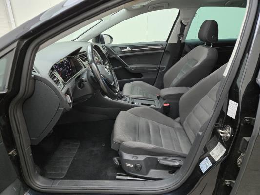 Volkswagen Golf Highline Business R 1.4 TSI 150pk 2017, XD-235-D