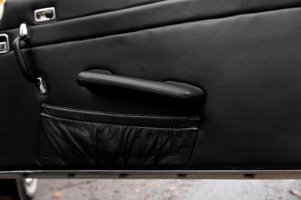 Mercedes-Benz 280 SL Pagode – Handgeschakeld – EU-uitvoering – 2.8 liter zes-in-lijn. 