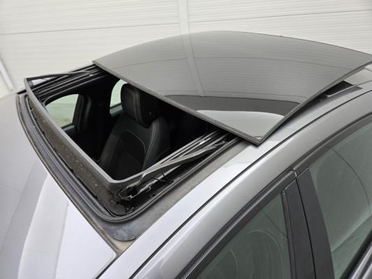 Jaguar XE D Portfolio 2.0 163pk 2015 (Origineel-NL), HV-351-R