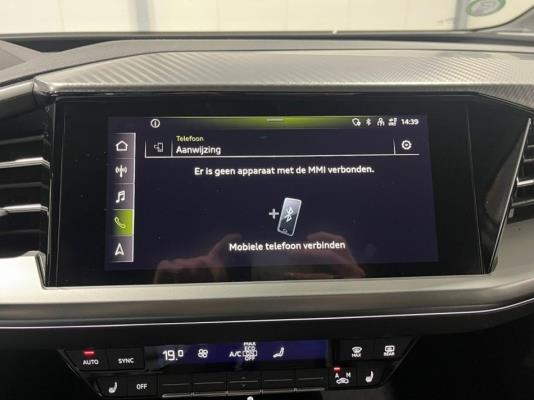 Audi Q4 e-tron 40 Launch edition Advanced Plus 77 kWh 204pk 2021 (Origineel-NL), N-823-PD