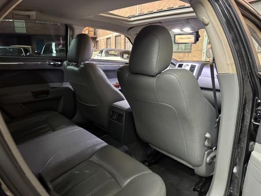 Chrysler 300C HEMI 5.7 V8 340PK 2005 