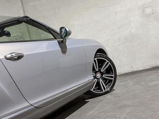 Bentley Continental GTC 4.0 V8 507pk 2013