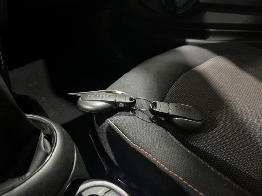 MINI Cooper Essential 1.5 136pk 2022 (Origineel-NL), P-668-SJ