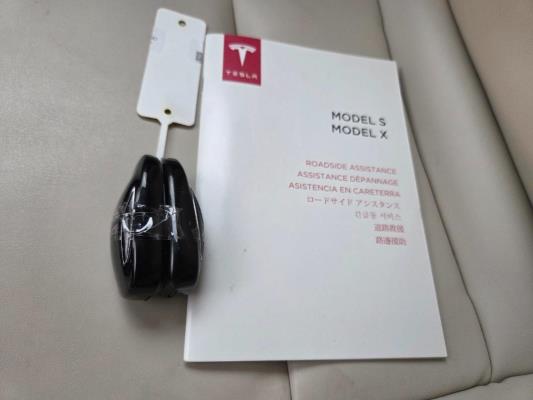 Tesla Model X 418pk 2018 (Origineel-NL), ST-448-X