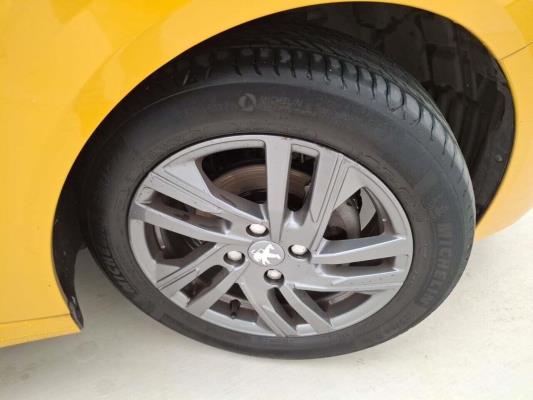 Peugeot 208 PureTech Active Pack 1.2 75pk 2021 (Origineel-NL), K-883-ZX