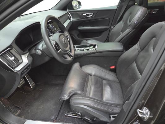 Volvo V60 T6 Recharge R-Design 2.0 AWD 398pk 2022 (Origineel-NL), P-467-DX