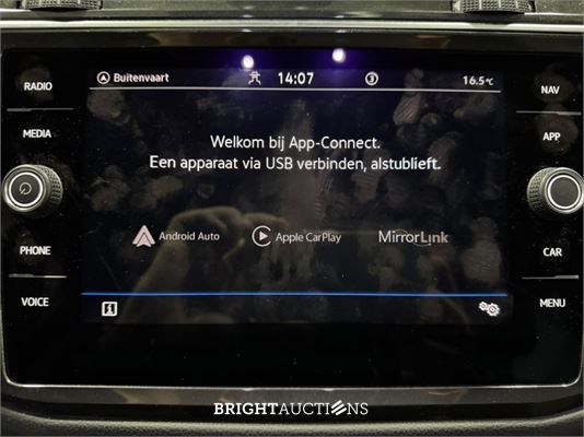 Volkswagen Tiguan eHybrid R-Line Business 1.4 TSI 265pk 2023 (Origineel-NL), S-332-LX