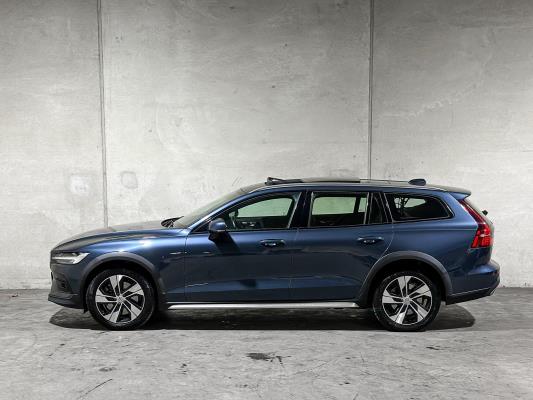 Volvo V60 Cross country Soft Hybride 2.0 B5 AWD pro 261pk 2020 (Origineel-NL), J-188-VT