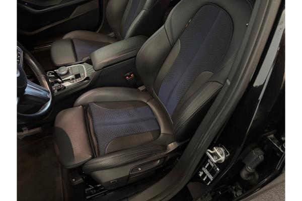 BMW 118i Business Edition 136pk 2021 (Origineel-NL) 1-Serie, L-323-RB