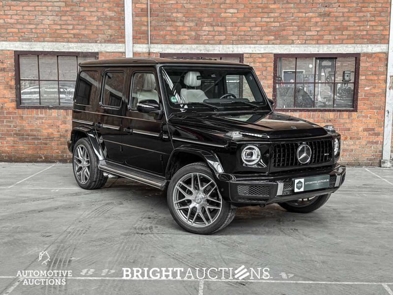 Luxury Sports Cars 