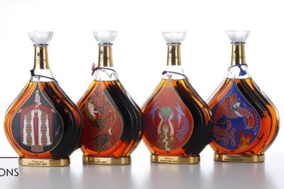 COGNAC COURVOISIER ARTE COLLECTION 1 TO 8 - Courvoisier - 8 Bottles - Oc 1