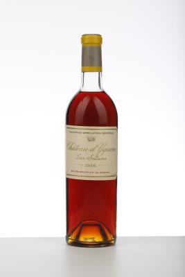 YQUEM 1966 - Mc - 1 Bottle
