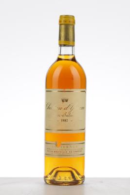 YQUEM 1982 - Mc - 1 Bottle