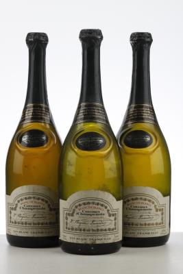 VEUVE CLICQUOT PONSARDIN COTEAUX CHAMPENOIS BLANC DE BLANCS NV - Veuve Cliquot Ponsardin - 3 Bottles