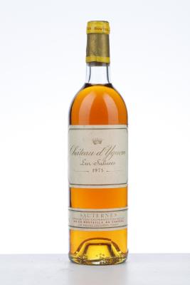 YQUEM 1975 - Mc - 1 Bottle