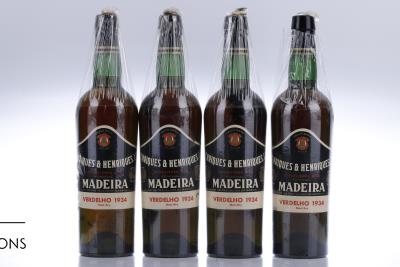 MADEIRA HENRIQUES VERDELHO MEDIUM DRY 1934 - Henriques & Henriques - 4 Bottles
