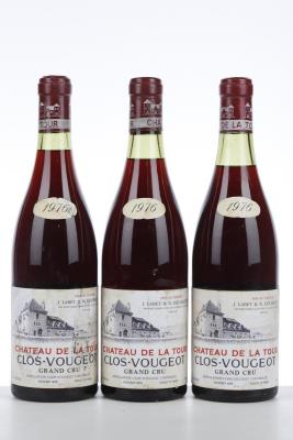 CLOS VOUGEOT 1976 - Chateau de la Tour - 3 Bottles