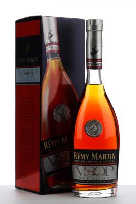 REMY MARTIN FINE CHAMPAGNE COGNAC VSOP NV - Remy Martin - 1 Bottle - Oc 1