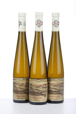MUSCAT VENDANGES TARDIVES CLOS ST LANDELIN 2003 - Rene Mure - 3 x 0.50 Litre Bottles