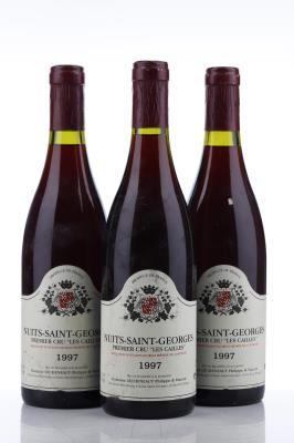 NUITS ST GEORGES LES CAILLES 1997 - Philippe et Vincent Lecheneaut - 3 Bottles