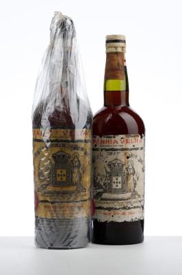 REAL COMPANHIA VELHA PORT NOVIDADE 1904 - Real companhia Velha - 2 Bottles