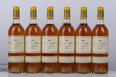 YQUEM 1982 - Mc - 11 Bottles - Owc 12
