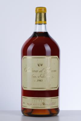 YQUEM 1983 - Mc - 3.00 Liter Bottle