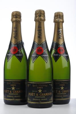 MOET ET CHANDON GRAND VINTAGE BRUT 1981 - Moet & Chandon - 3 Bottles