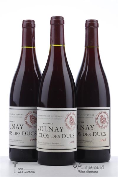 VOLNAY CLOS DES DUCS 2006 - Marquis d'Angerville - 3 Bottles