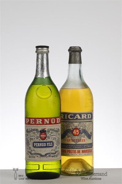 MIXED LOT HERBAL SPIRITS 70s - 1 Bot Pernod - 1 Bot Ricard - 2 Bottles