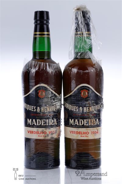 MADEIRA HENRIQUES VERDELHO MEDIUM DRY 1934 - Henriques & Henriques - 2 Bottles