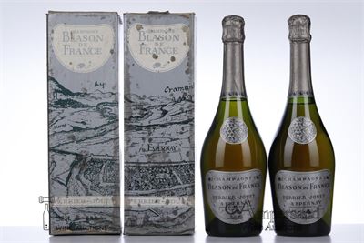 PERRIER JOUET BLASON DE FRANCE 1976 - Perrier Jouet - 2 Bottles - Oc 1