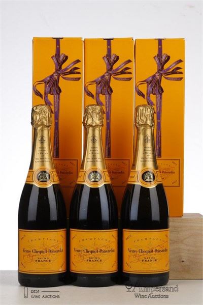 VEUVE CLICQUOT YELLOW LABEL NV - Veuve Clicquot Ponsardin - 3 Bottles - Oc 3