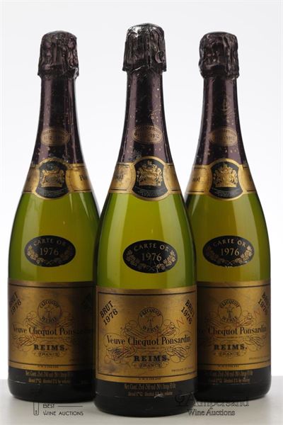 VEUVE CLICQUOT BRUT CARTE D'OR 1976 - Veuve Cliquot Ponsardin - 3 Bottles